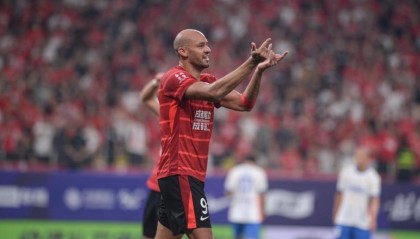 蓉城梦幻开局！古尔芬克尔7分钟传射，费利佩百场破门颜骏凌失误